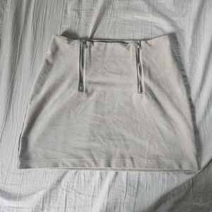 Forever 21 Cream Mini Skirt with Silver Zippers